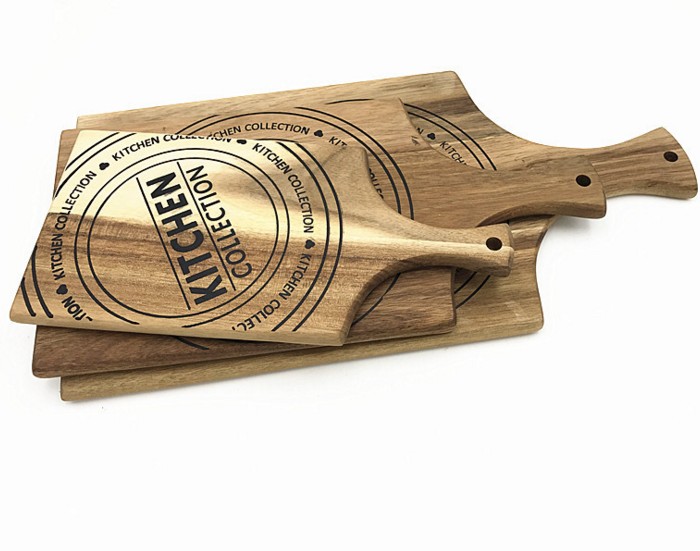 acacia cutting board