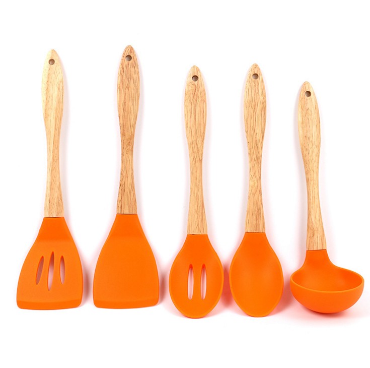 kitchen utensils set