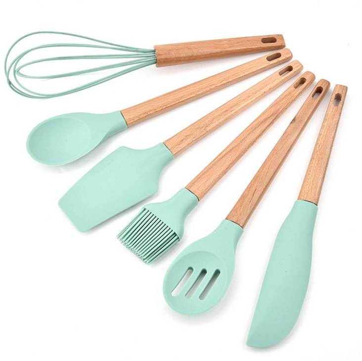 kitchen utensils set